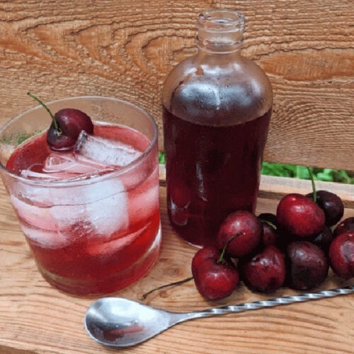 cherry schrub drink