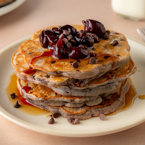 recipe breakfast cherry chocolate pancakes thumb