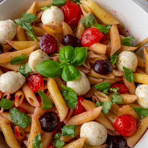 recipe entre cherry caprese pasta thumb
