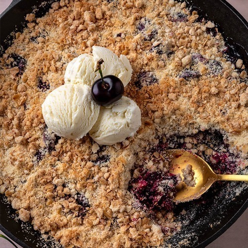 recipe dessert cherry crisp thumb
